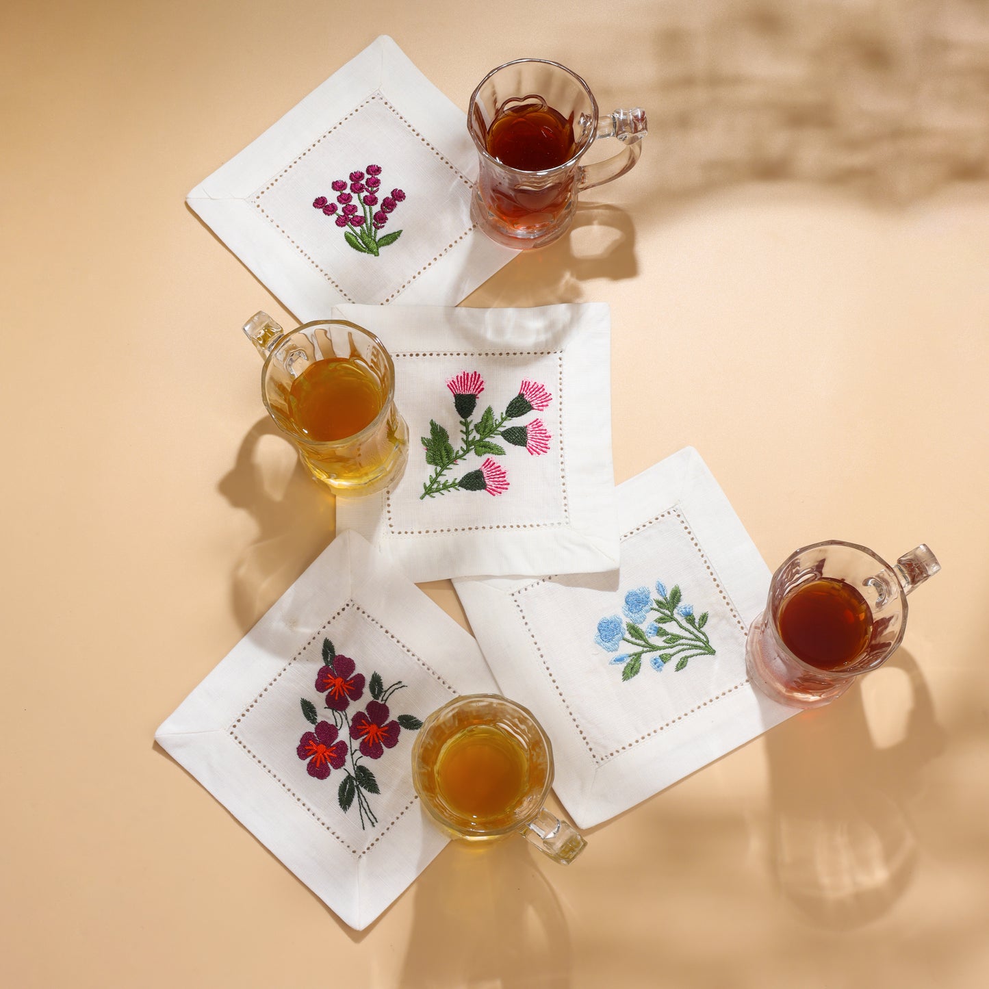 FloralFête Embroidered Cocktail Napkins tiramisuusa