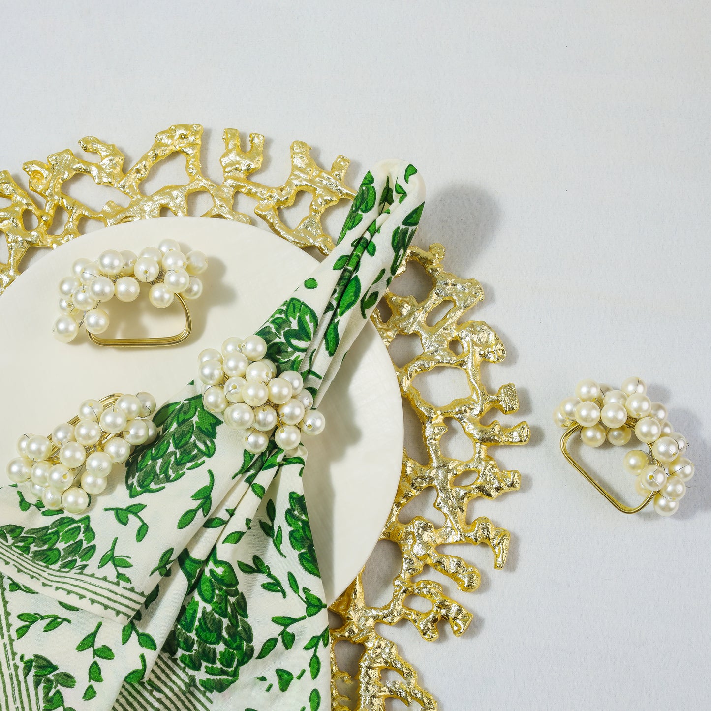 Pearl Opulence Napkin Rings tiramisuusa