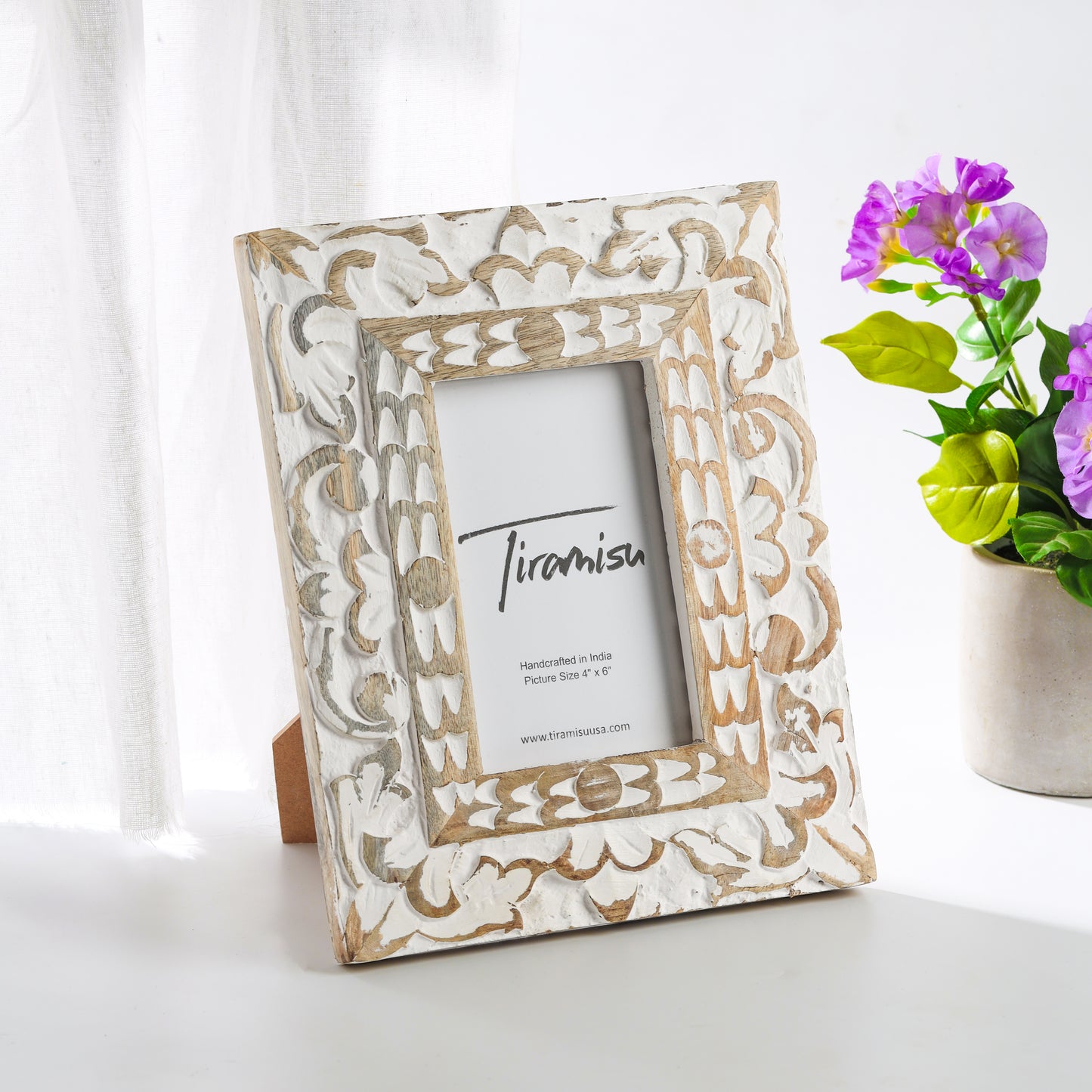 Royal Crest Wood Carving Photo Frame tiramisuusa