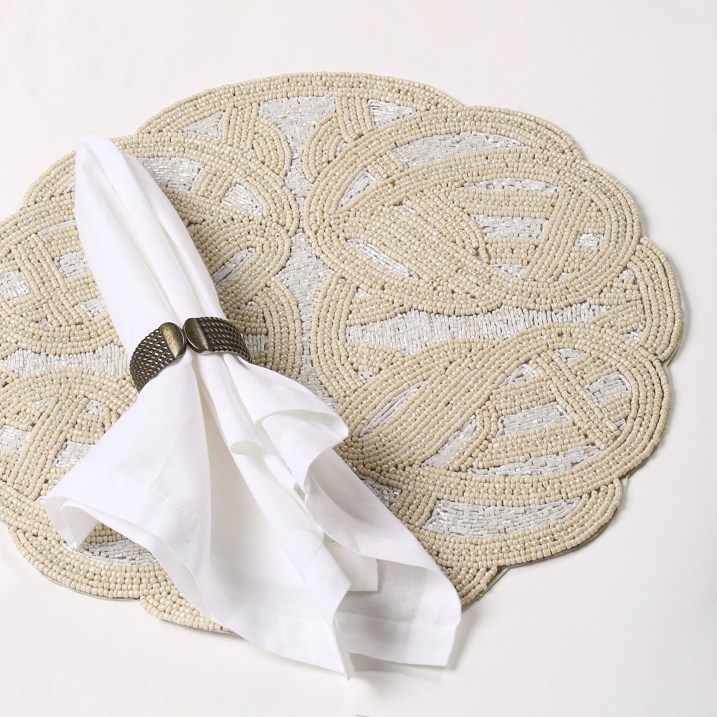 Ivory Abstarct Beaded Placemat tiramisuusa