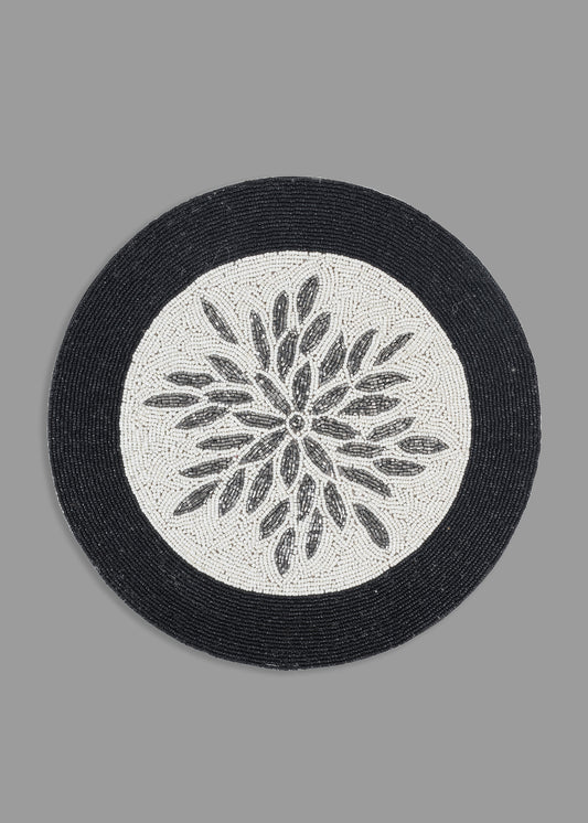 Silver Topped Beaded Placemat tiramisuusa