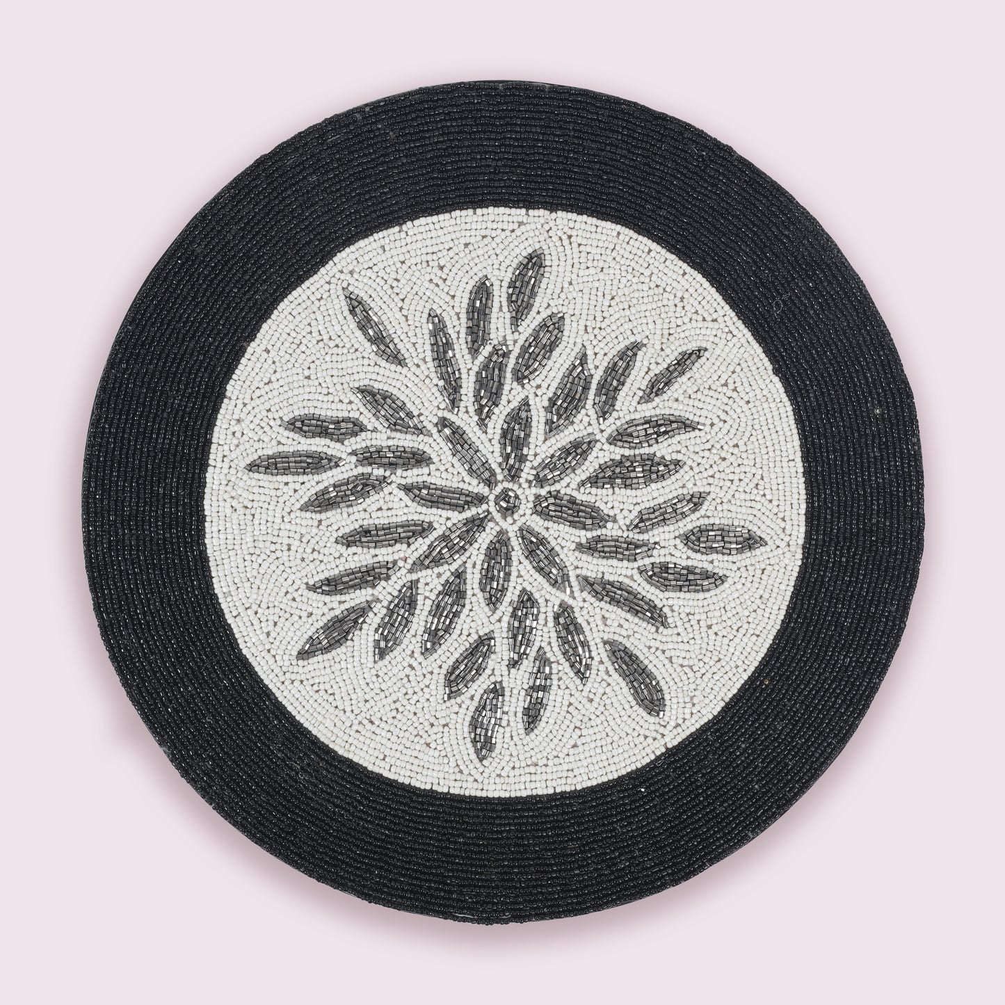 Silver Topped Beaded Placemat tiramisuusa