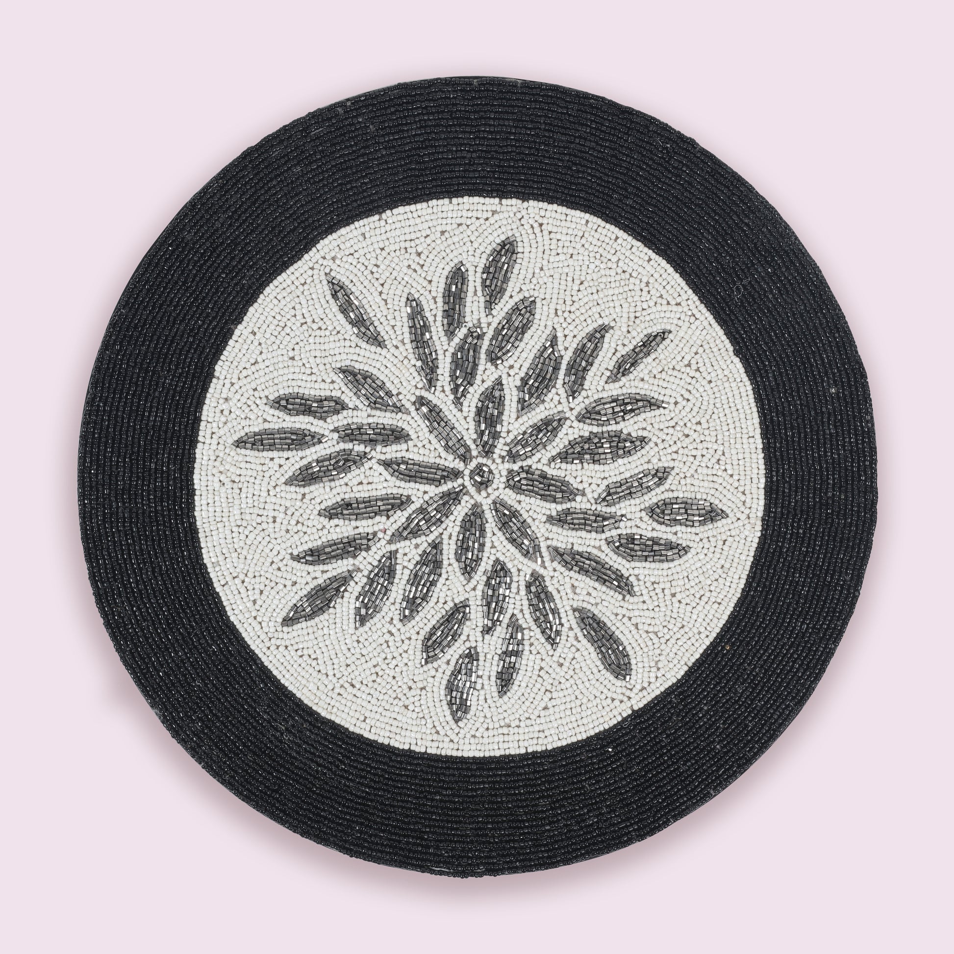 Silver Topped Beaded Placemat tiramisuusa