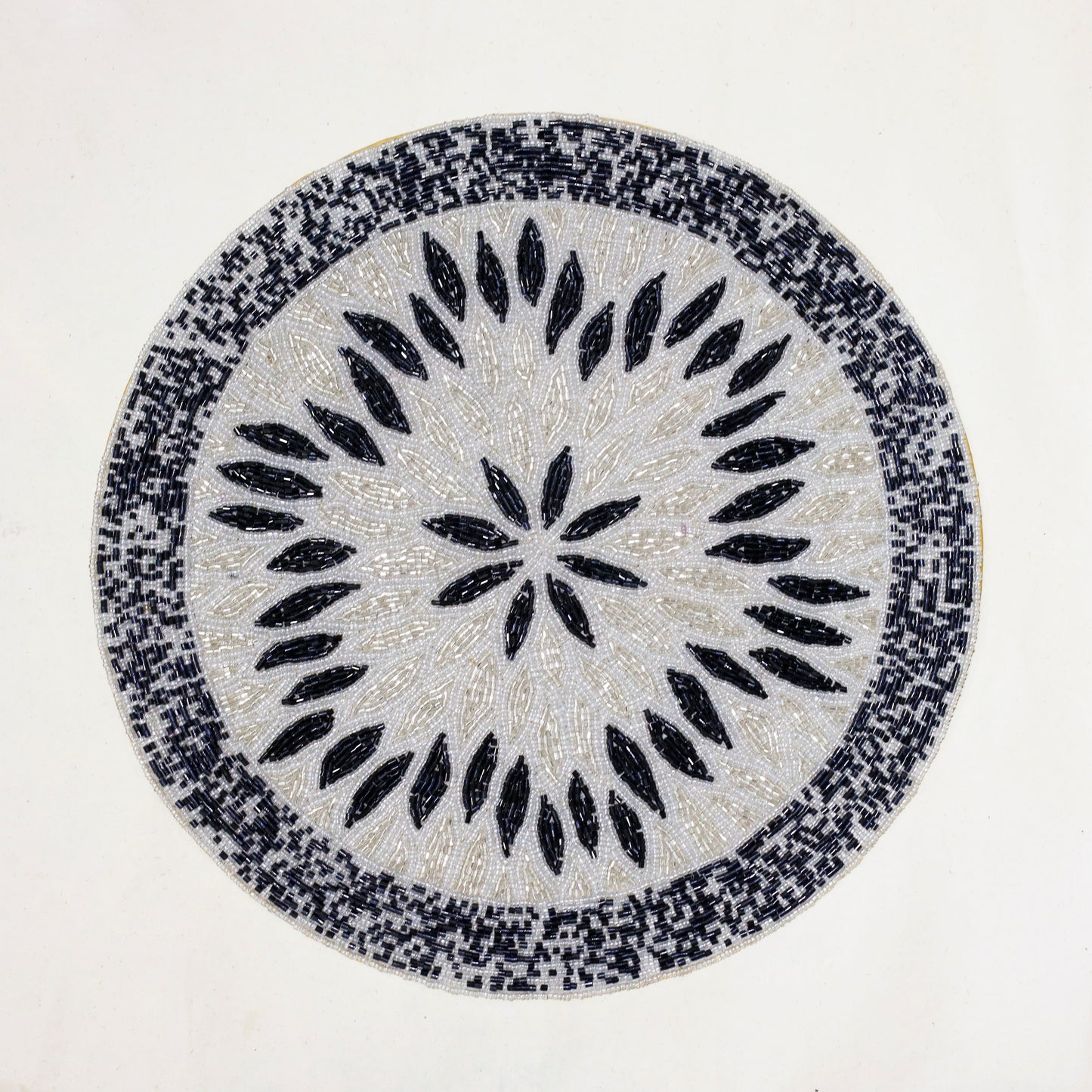 Pop of Black Beaded Placemat tiramisuusa