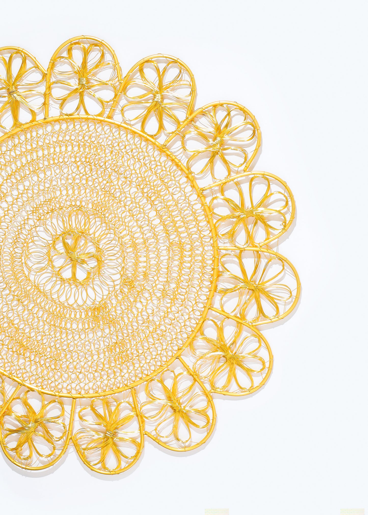 Luxe Lattice Bloom Metal Placemats