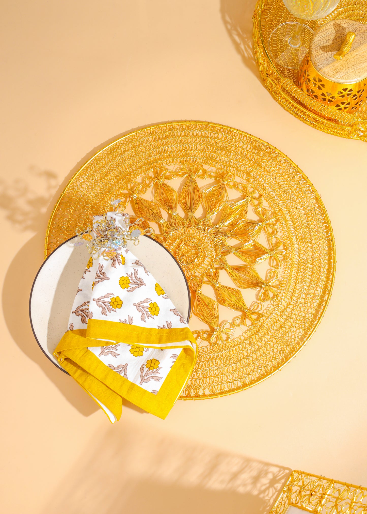 Sunburst Petal Weave Metal Placemat