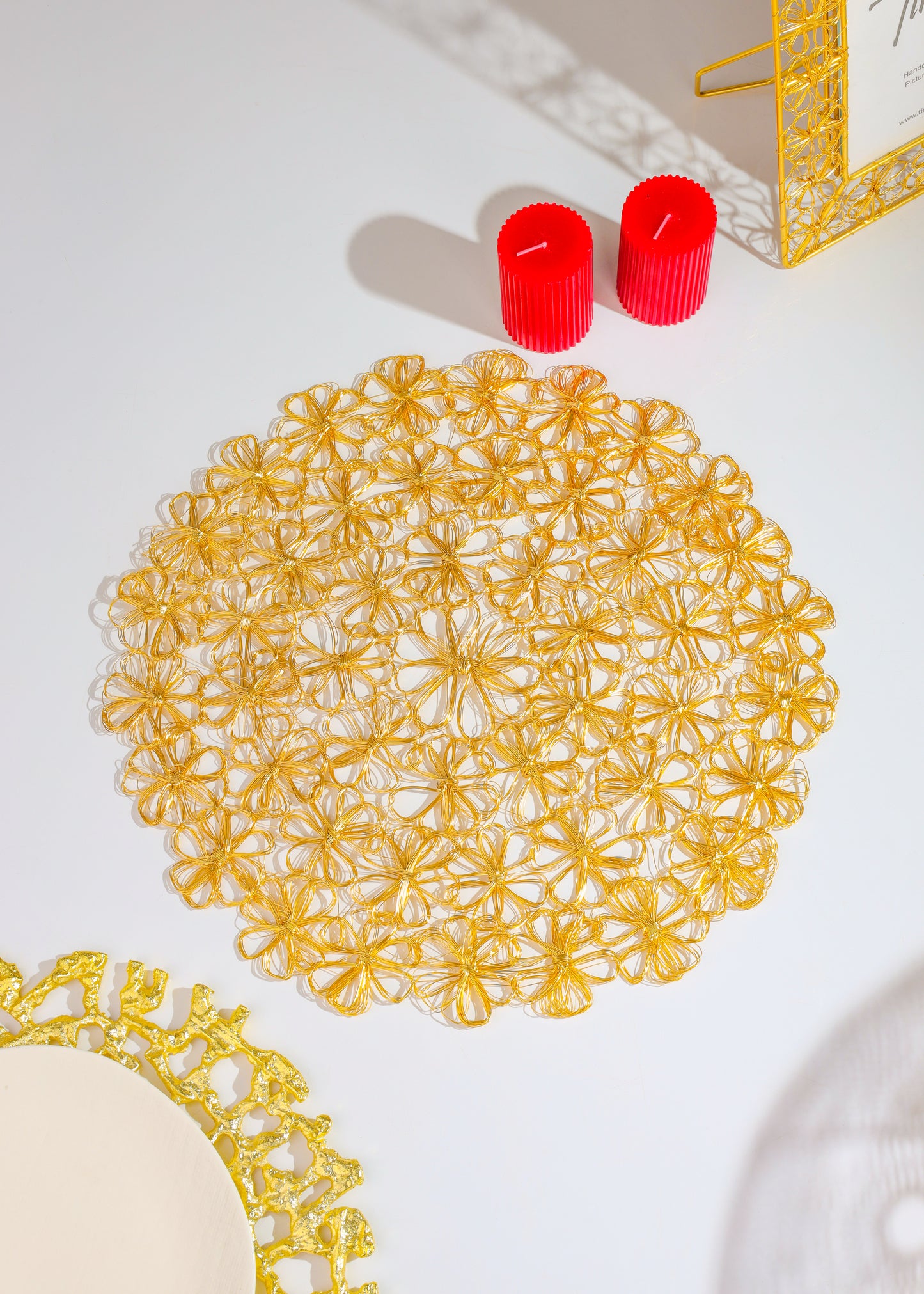Petal Cluster Lace Metal Placemats
