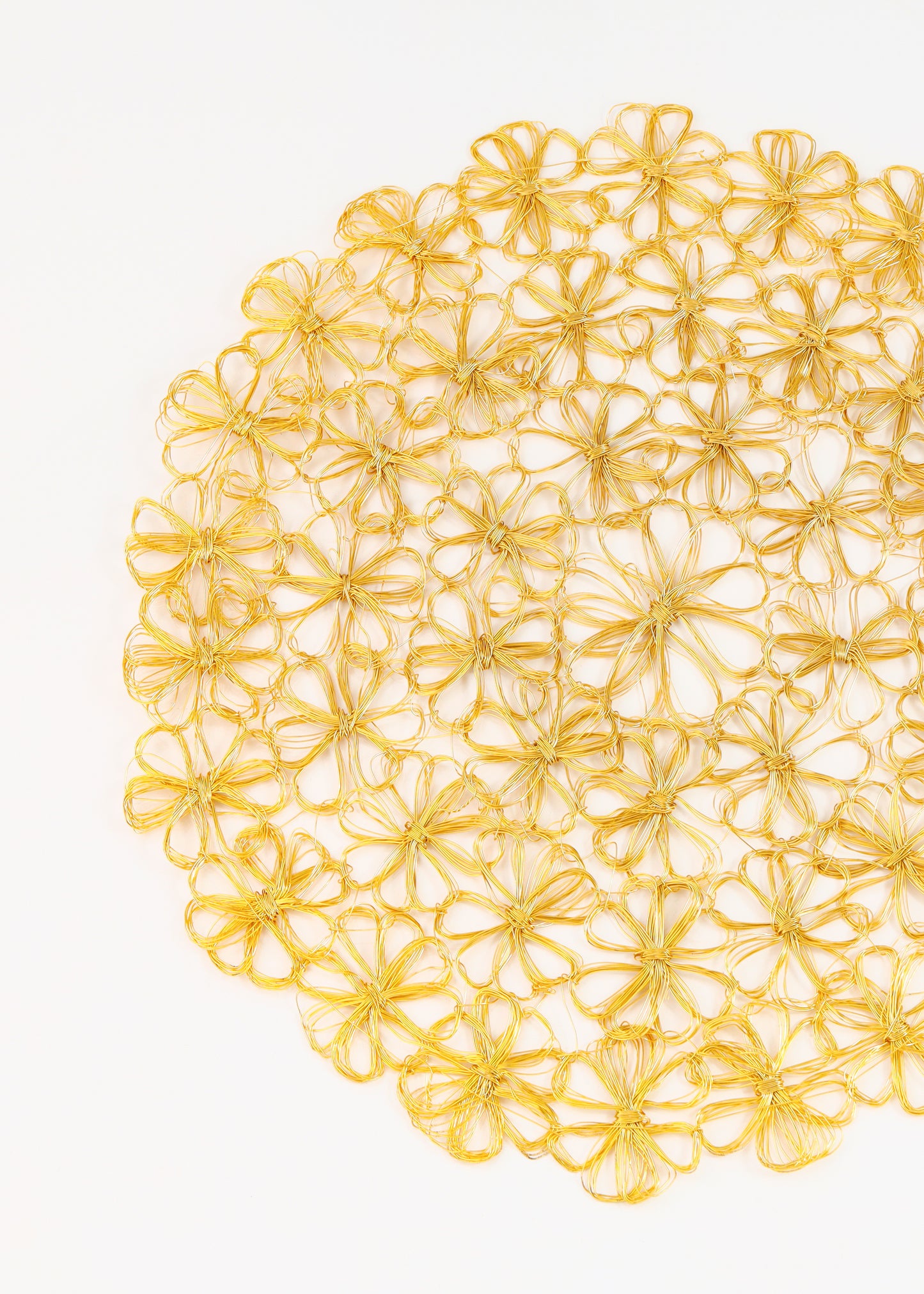 Petal Cluster Lace Metal Placemats