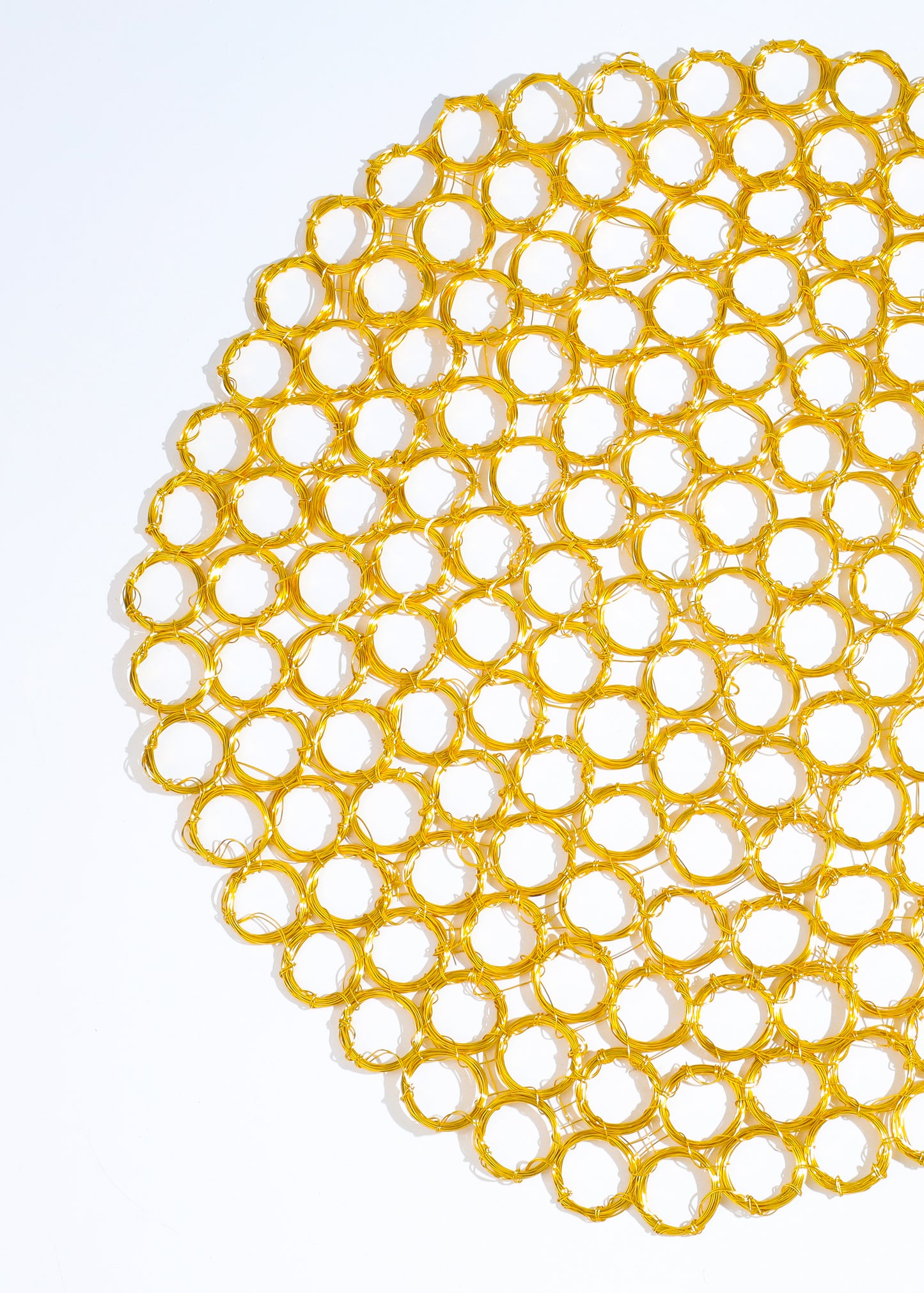 Honeycomb Gleam Metal Placemats