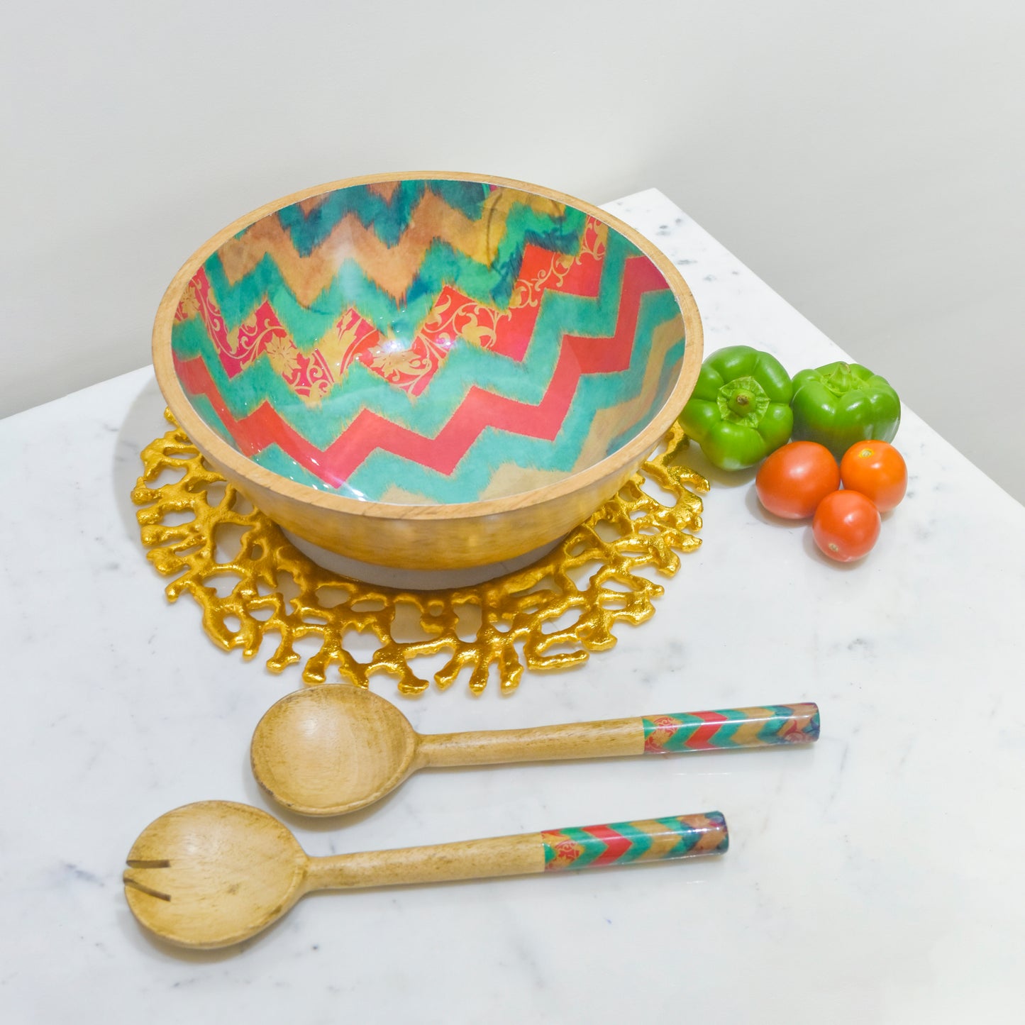 Sunrise Springs Salad Bowl with Salad Servers tiramisuusa