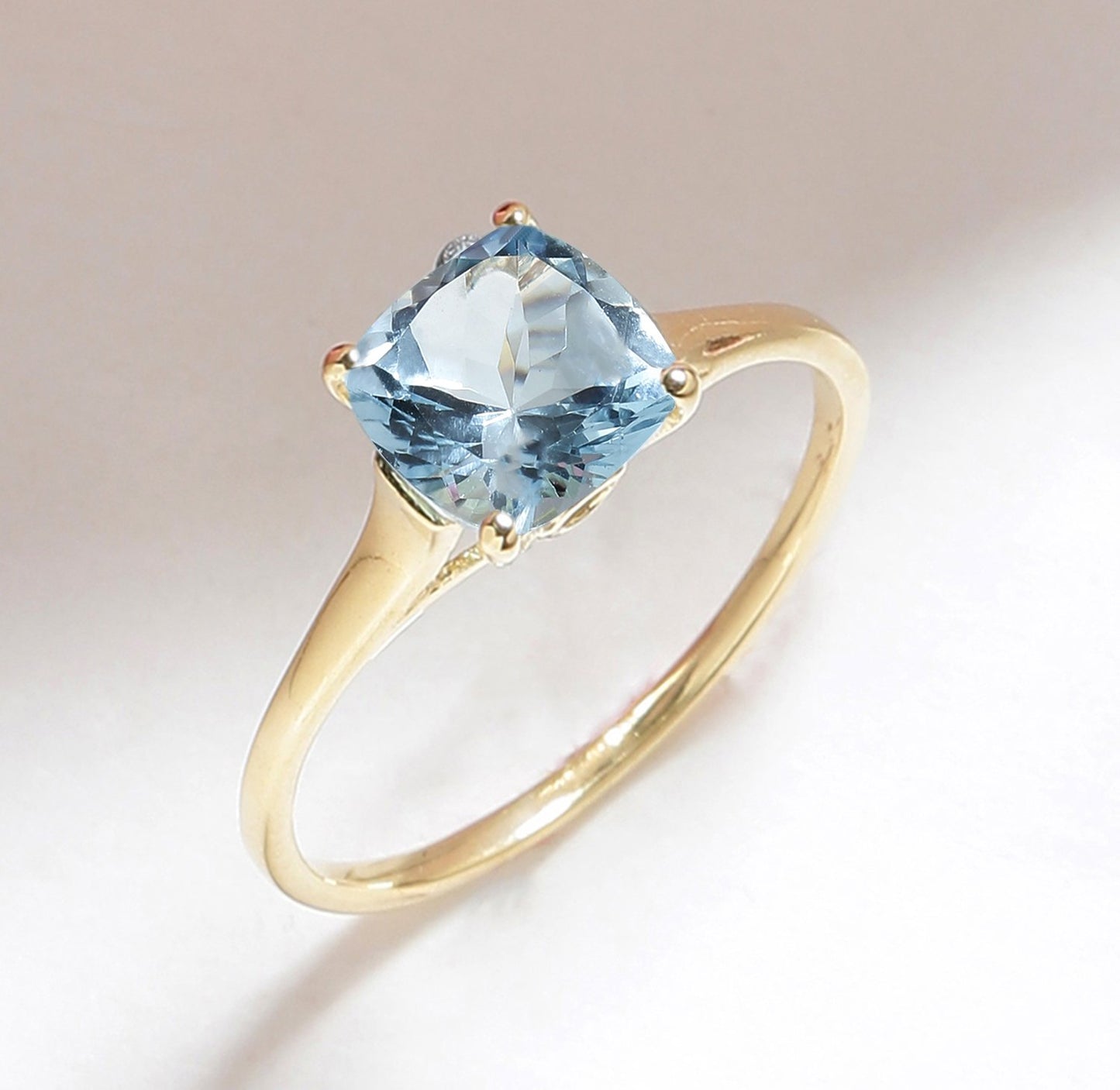 Tiramisu 1.74 ct Sky Blue Topaz Solid 10k Gold Solitaire Ring tiramisu