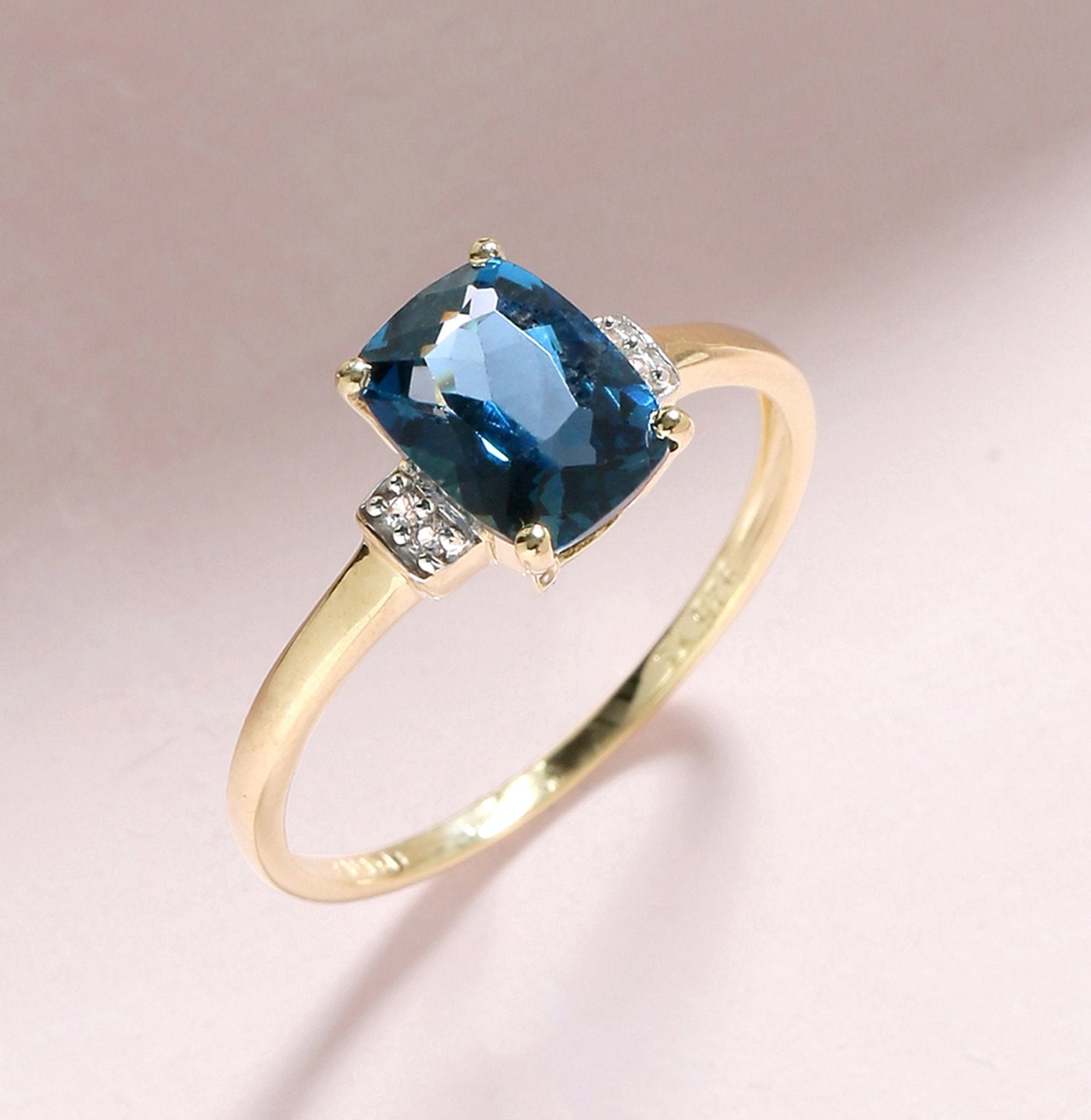Tiramisu 1.62 Ct London Blue Topaz Solid 10k Yellow Gold Ring tiramisu