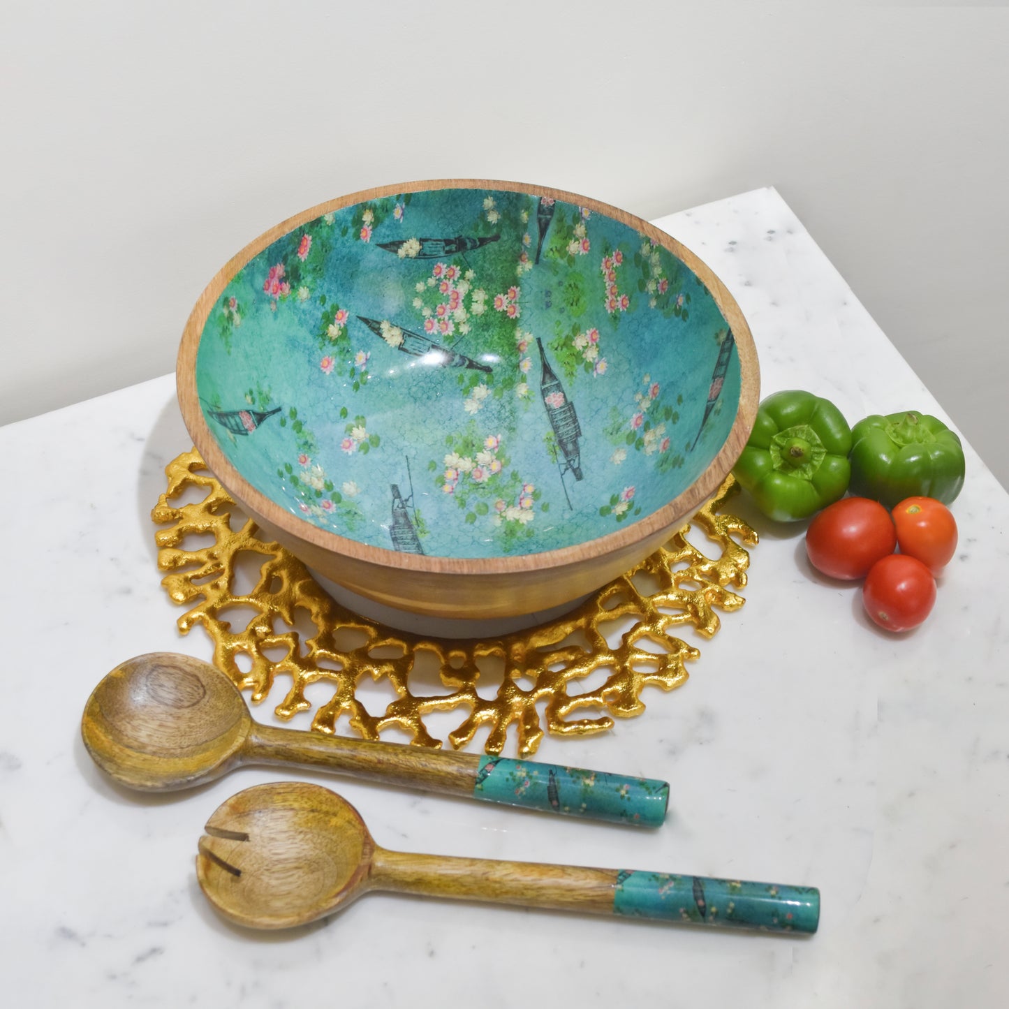 Lake Reverie Salad Bowl with Salad Servers tiramisuusa