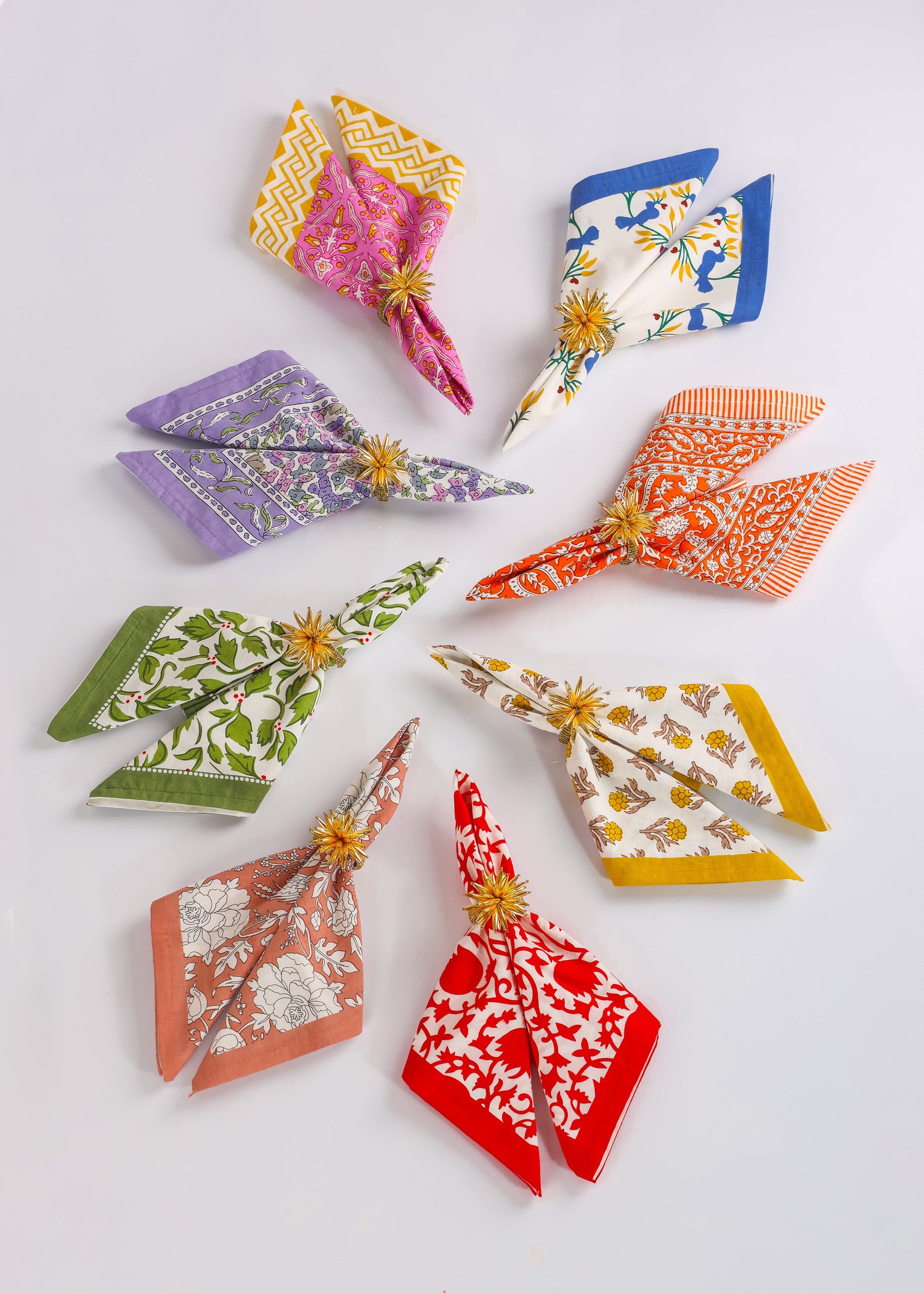 Explore the TiramisuUSA collection of cloth napkins for a royal dining experience. Made from premium, durable fabric for long-lasting use, perfect for enhancing your table setting.