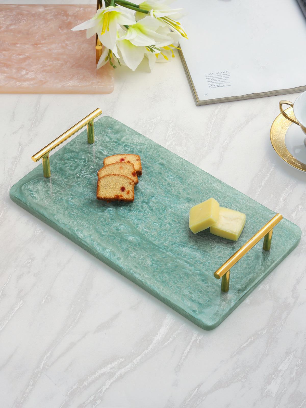 Resin Serving Board with Handles tiramisuusa