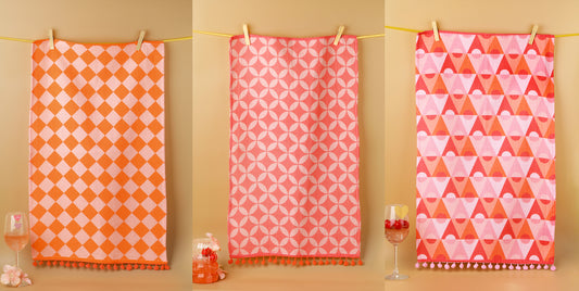 Bright Geometric Pom-Pom Towel Set