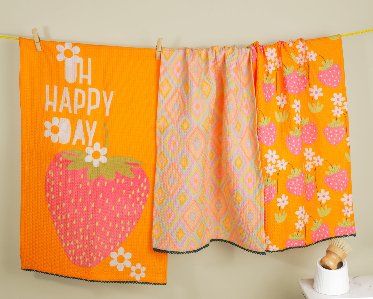 Happy Day" Strawberry Towel Set