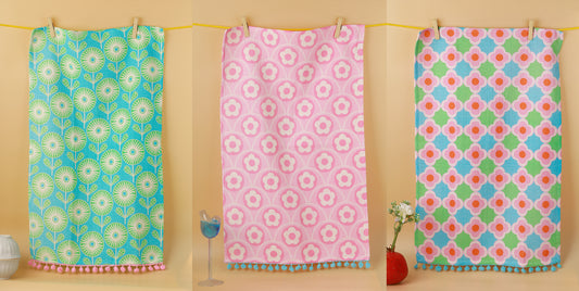 Retro Pop Floral Towel Set