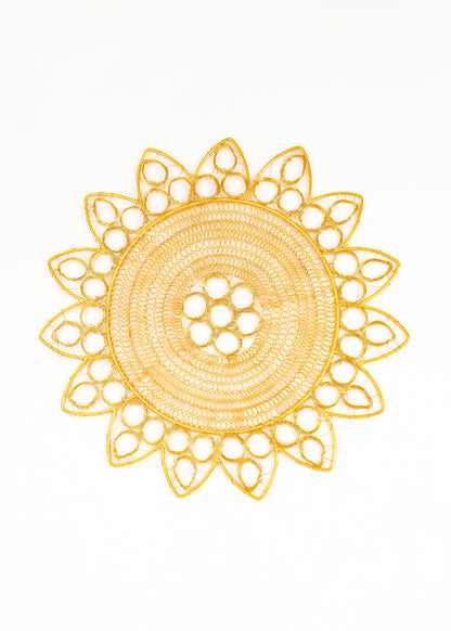 Gilded Radiance Metal Placemats