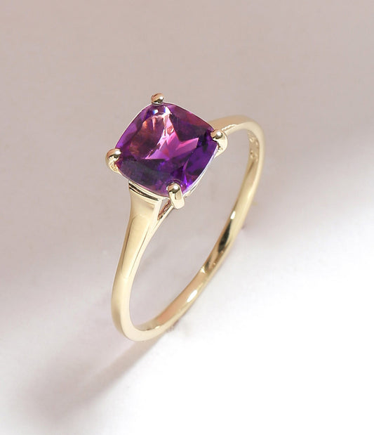Tiramisu 1.64 Ct. Purple African Amethyst Solid 10K Yellow Gold Solitaire Ring