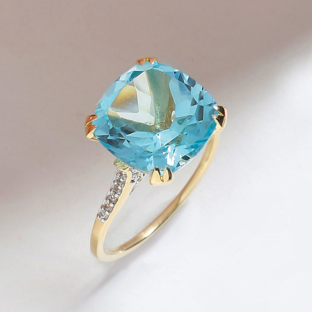 Tiramisu 8.73 Ct Sky Blue Topaz Solid 10k Yellow Gold Statement Ring Jewelry