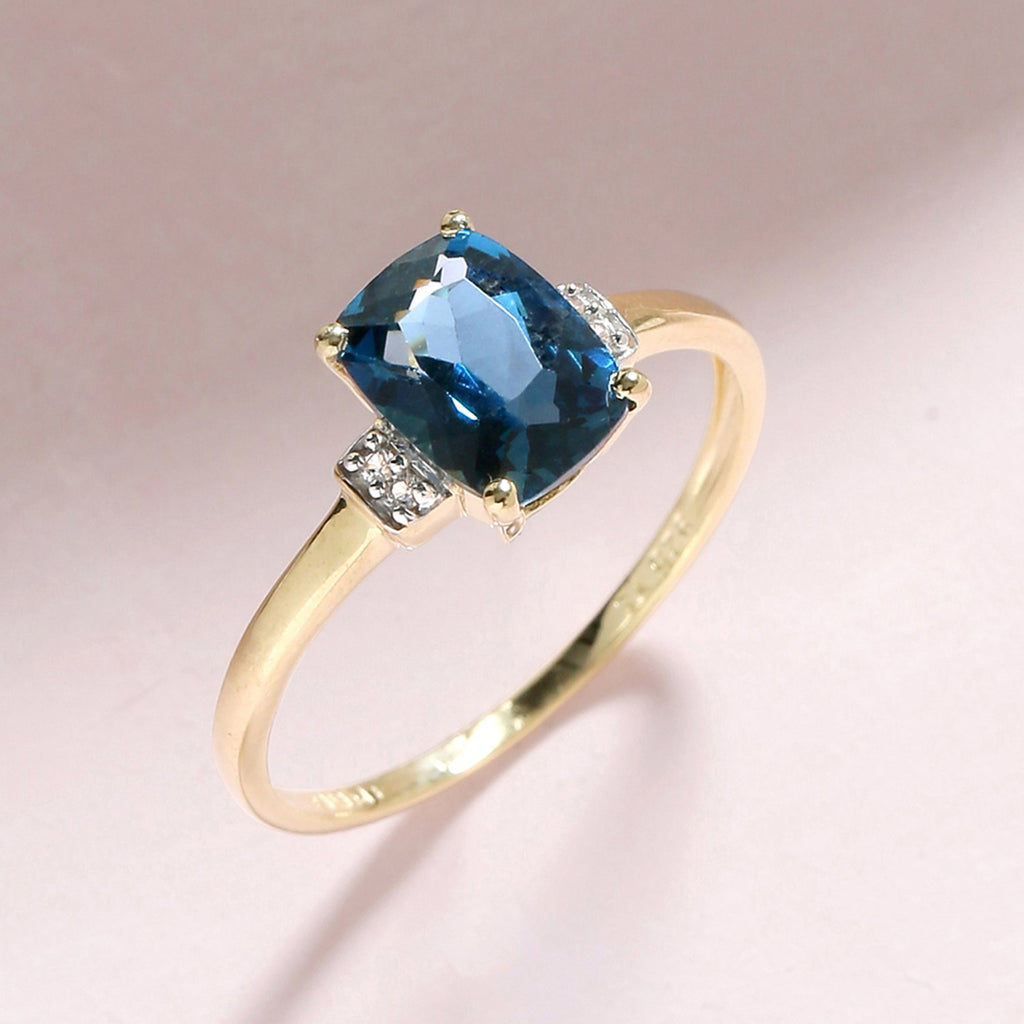 Tiramisu 1.62 Ct London Blue Topaz Solid 10k Yellow Gold Ring